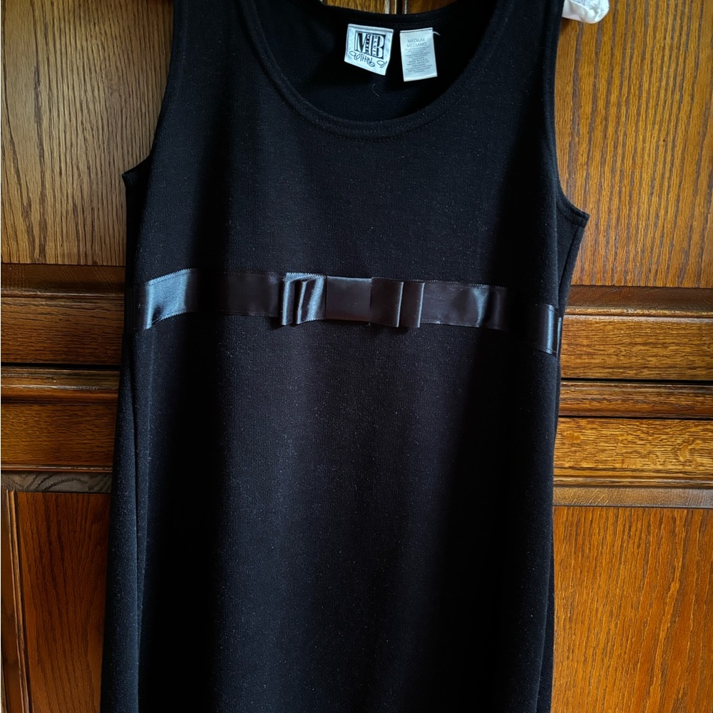 Vintage Little Black dress w Satin Bow Accent